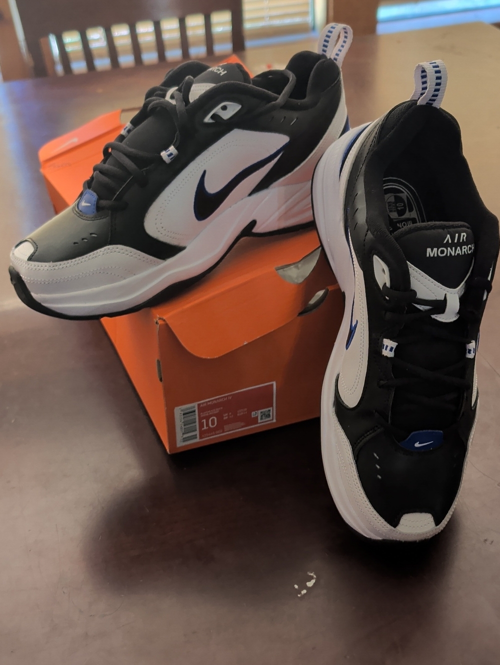 Nike Black White Sneakers with Navy Accents